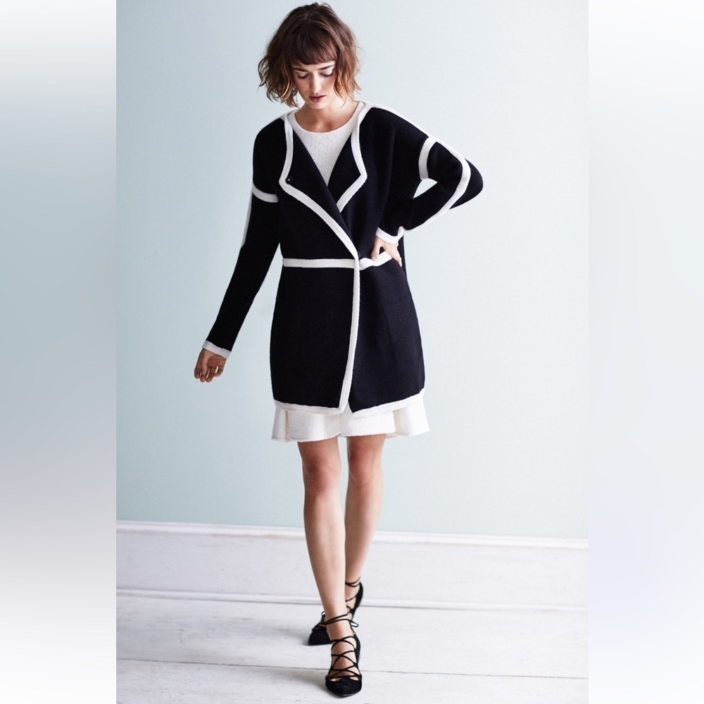 NWT Velvet By Graham & Spencer Wool Black and Cream Mid Length Sweater Coat - M